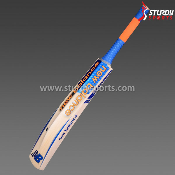 New Balance DC 680 18/19 Cricket Bat - Size 5 - English Willow - Youth / Boys - New Balance - Sturdy Sports