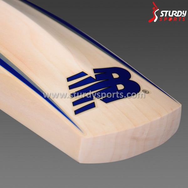 New Balance DC 680 18/19 Cricket Bat - Size 5 - English Willow - Youth / Boys - New Balance - Sturdy Sports